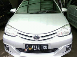 Toyota Etios Valco G 2013 Manual 1