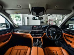 Jual mobil BMW 530i 2018 DKI Jakarta Automatic 2