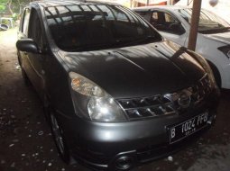 Nissan Livina 1.5 Wagon Abu-abu 2008 5