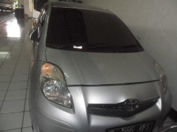 Toyota Yaris E 2010 Silver 1