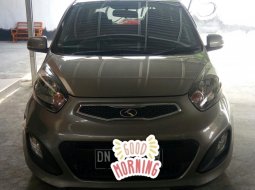 Jual mobil Kia Picanto warna abu2 1.2 NA 2013 1