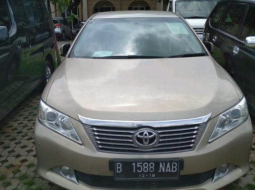 Toyota Camry Hybrid 2.5 Hybrid 2013 1