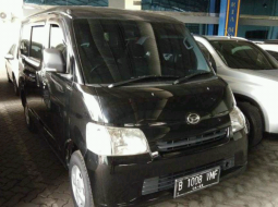 Daihatsu Gran Max MPV 2015 2