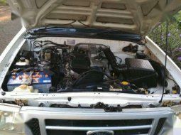 Ford Ranger Single Cabin Tahun 2004 4x4 4