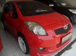 Toyota Yaris 1.5 NA Merah 2007 2