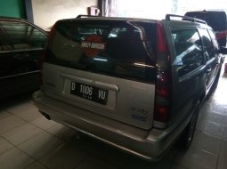 Volvo V70 1997 Wagon 1