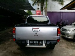 Mitsubishi Strada Triton 2.5L 2015 4