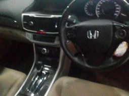 Jual cepat Honda Accord VTi-L AT 2014 4