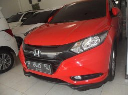 Honda HR-V 1.5 NA Merah 2015 3