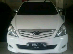 Toyota Kijang Innova G Tahun 2011 3