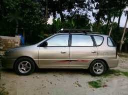 Kia Carens 2001 3