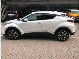 Toyota C-HR 2018 SUV 1