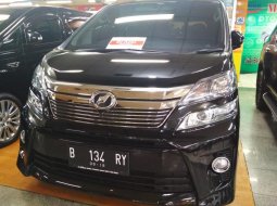 Toyota Vellfire ZG 2013 2