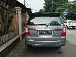 Jual mobil Toyota Innova 2015 6