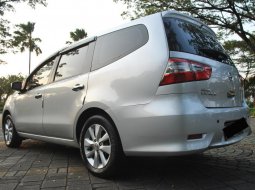 Nissan Grand livina SV 2015 MT ,  6