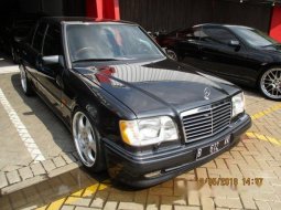 Mercedes-Benz 230E Amg 1991 9