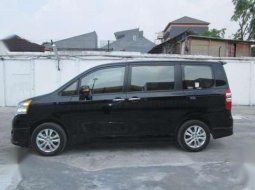 Toyota NAV1 V AT Tahun 2014 Automatic 2