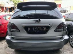 Toyota Harrier 2002 Automatic 5