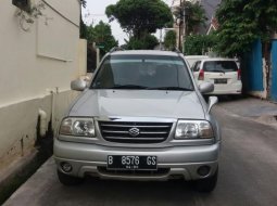 Dijual Suzuki Escudo V6 2.5 Manual 2005 3