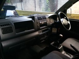 Jual mobil Suzuki APV X 2012 Manual 3