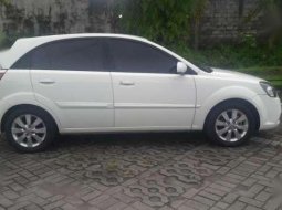 Kia Pride 1.4 L 2011 Matic  4