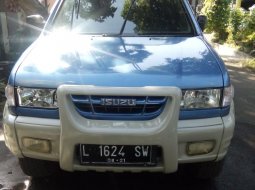 Isuzu Panther Touring 2003 Manual 4