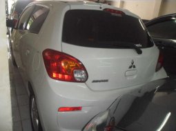 Mitsubishi Mirage GLS Putih 2016  2