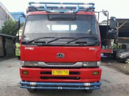 Nissan UD Truk Euro Tronton CDA211 2005 8