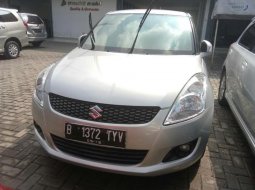 Suzuki Swift GX 2014 Hatchback Automatic 1