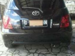 Toyota IST 2004  Istimewa  4