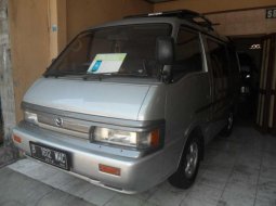 Mazda E2000 Van MT Tahun 2000 Manual 2