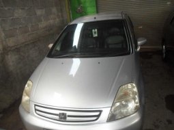 Honda Stream 1.7 Silver 2003 Manual 2