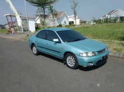 Mazda Familia 1997  4