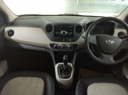 Hyundai Grand I10 GLX 2017 Hatchback 2