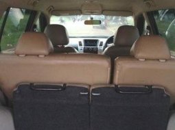 Mitsubishi Pajero Exceed 4x2 2010 5