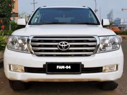 Jual mobil Toyota Land Cruiser AT Tahun 2011 Automatic 1