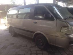 Jual mobil Kia Pregio 2004 3