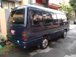 Jual mobil Mitsubishi L300 Van MT Tahun 2000 Manual  4