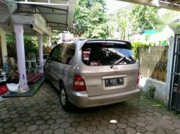 Jual mobil Kia Carnival AT Tahun 2000 Automatic 2