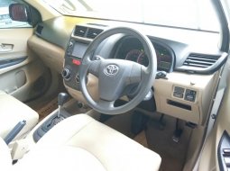 Jual mobil Toyota Avanza G MT Tahun 2012 Manual 2