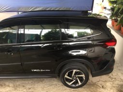 Jual mobil Toyota Rush TRD Sportivo MT Tahun 2018 Manual 2