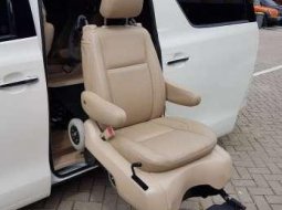 Jual Toyota Vellfire Wellcab 2.4 White 2014 1
