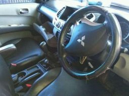 Jual Mitsubishi Strada Triton Exceed 4x4 Turbo 2011 Pemakaian 2012 2