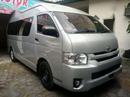 Toyota Hiace 2016 1