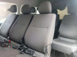 Toyota Hiace 2016 4