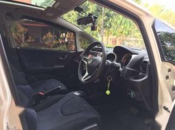 2011 Honda Fit Dijual  3