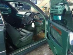  Mercedes Benz 300 CE Tahun1992 Hijau Metalik 1