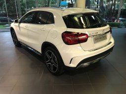 Mercedes-Benz GLA 200 AMG 2018 dijual 3