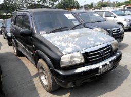 Suzuki Grand Escudo XL-7 2003 Dijual  4