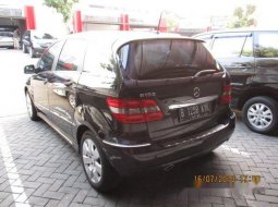 Mercedes-Benz B180 B180 2010 Dijual  6